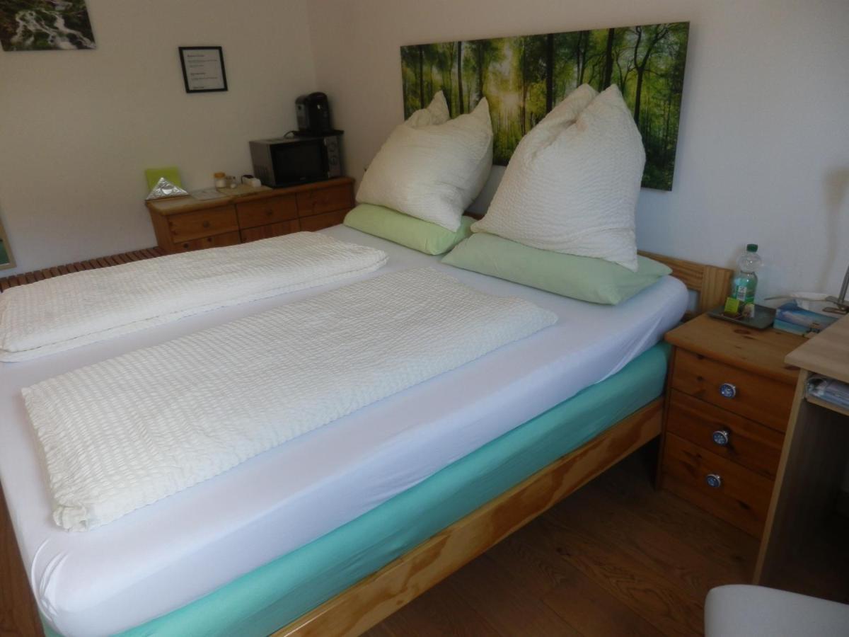 Bed & Breakfast Engen Ngoại thất bức ảnh