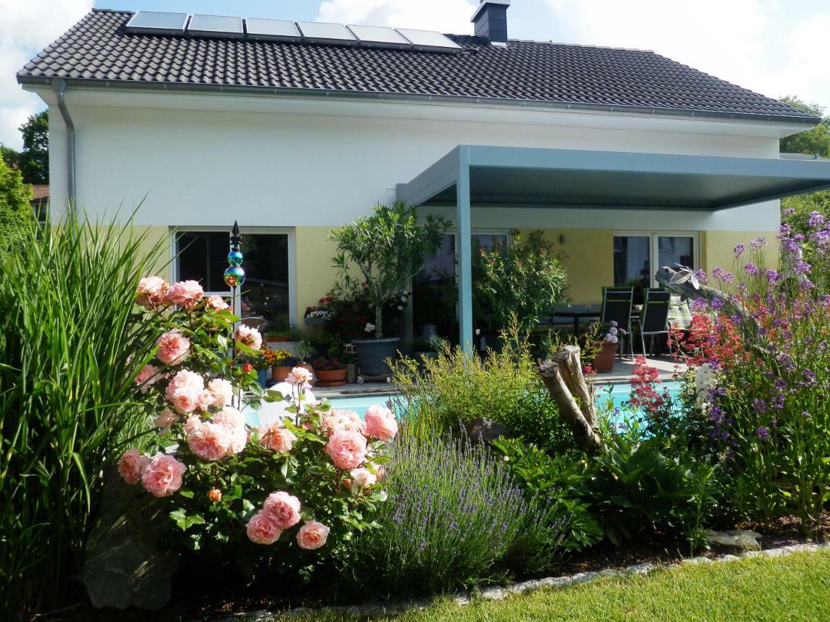 Bed & Breakfast Engen Ngoại thất bức ảnh